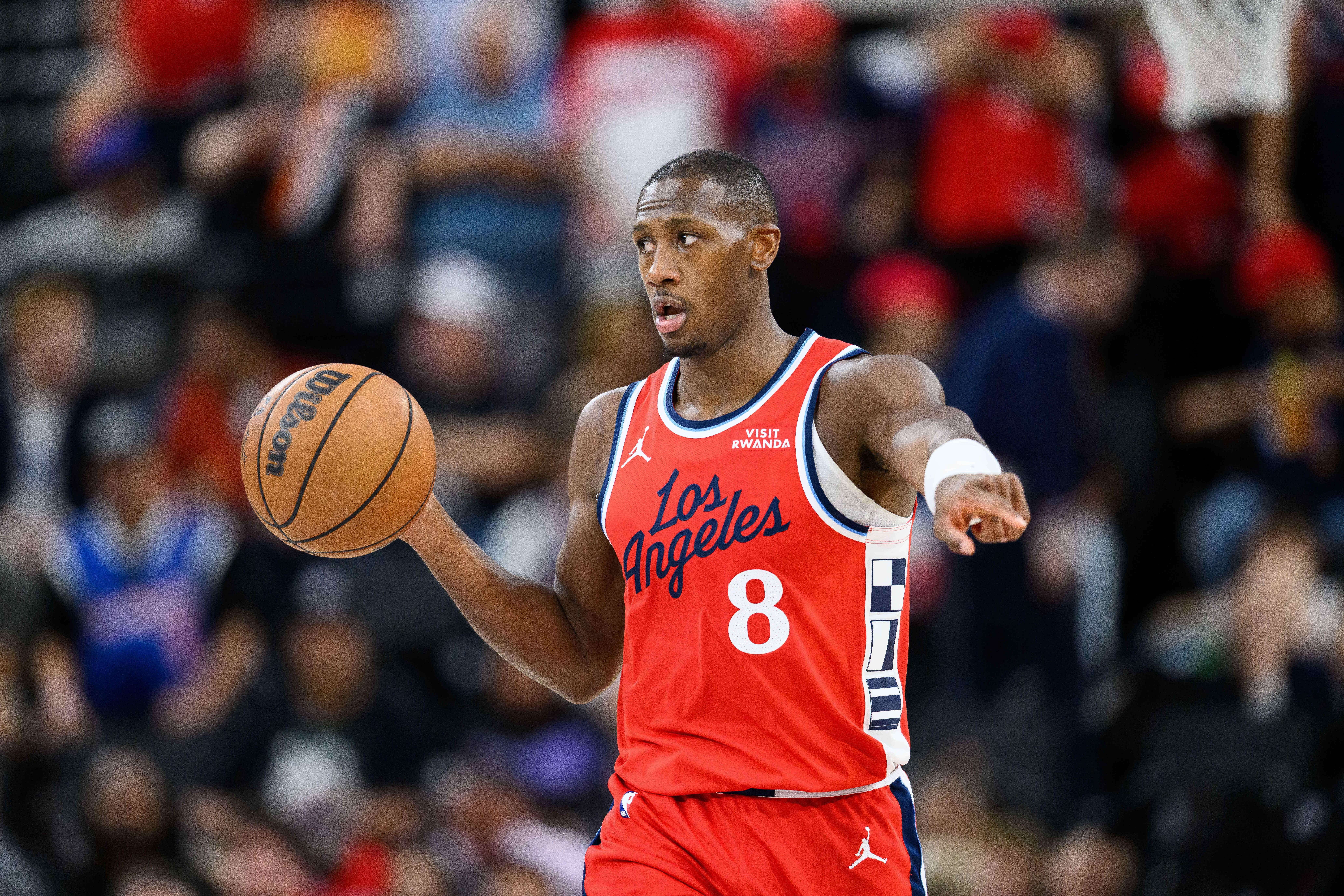 开云体育官网-克里斯·邓恩：我们必须打得更有紧迫感 开拓者比我们打得更拼